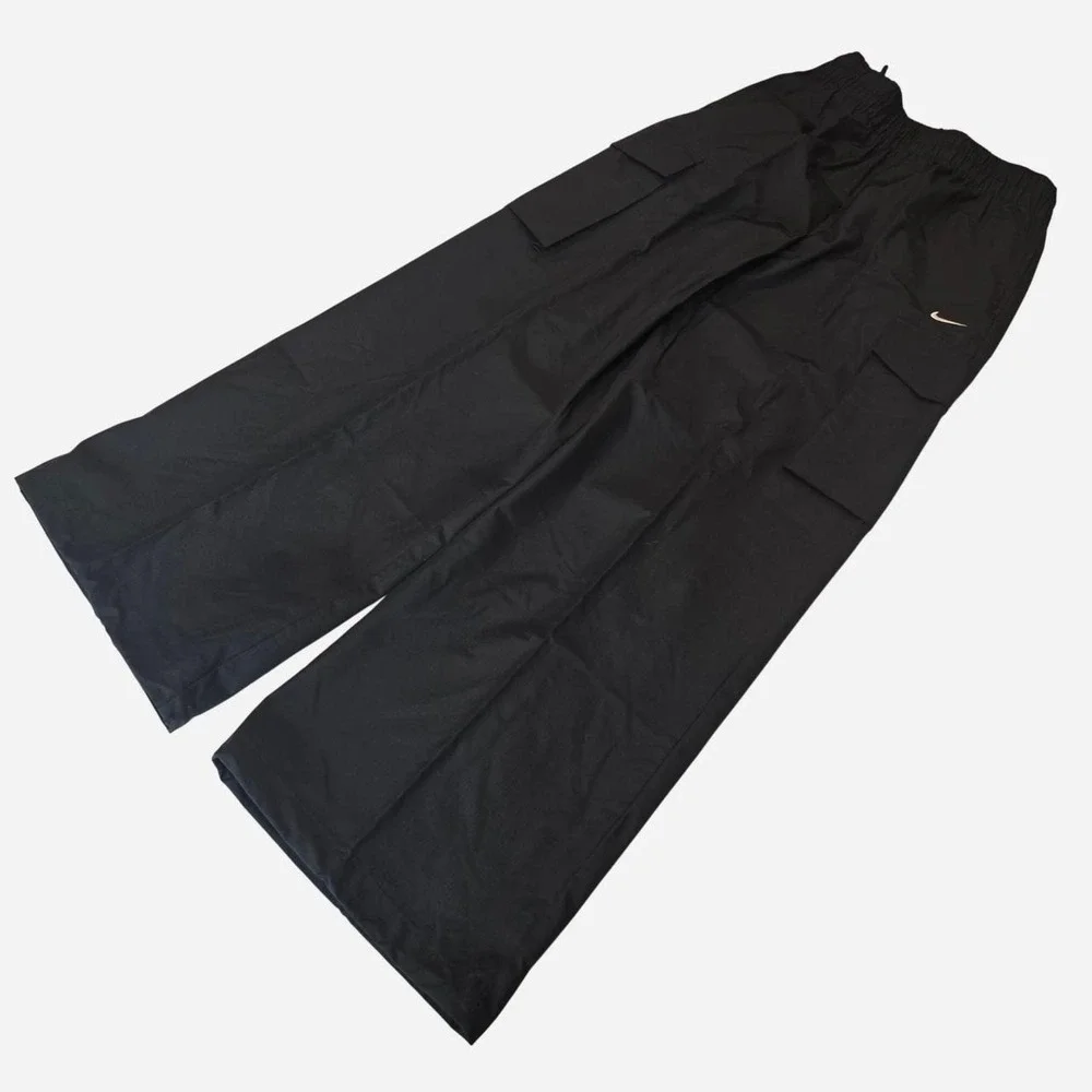 Nike Sporsqear Everything Wovens Mid-Rise Black Cargo Pants Womens - Small